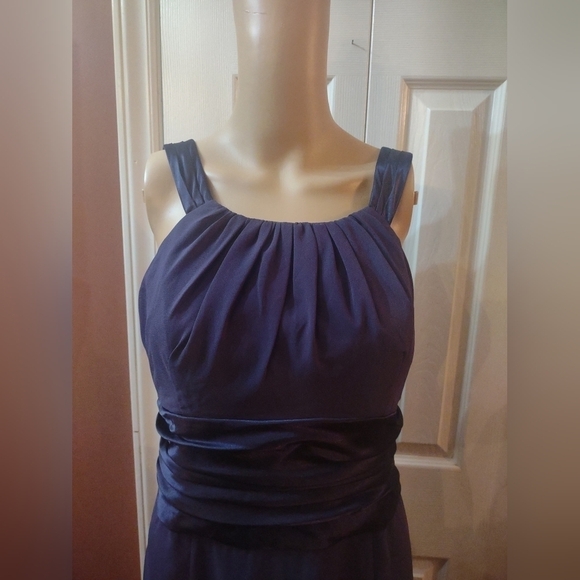 David's bridal women's size 10 tie back dark purple formal prom wedding dress - Picture 2 of 9